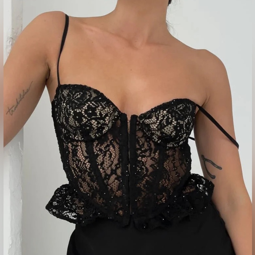 Rumored CABARET CORSET XS SOLD OUT